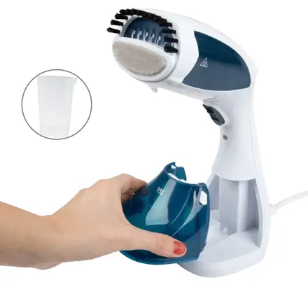 Napařovač pro oděvy Clatronic DB 3717