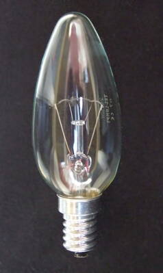 Žárovka svíčka 240V - 60W  E14 čirá
