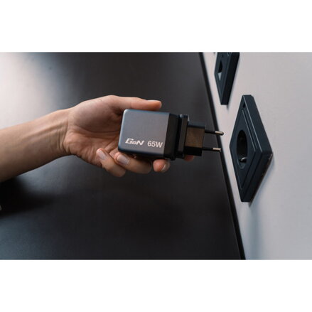 Verbatim, GaN cestovní nabíječka do sítě USB 3.0, USB C, šedá, 65 W, vyměnitelné vidlice C,G,A