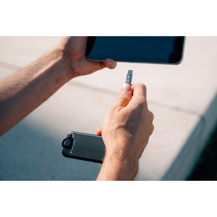 SSD Externí Verbatim Pocket SSD Black/Blue, 32195, 2000GB, černý, M.2, obsahuje USB C kabel a pytlík, 1000 MB/s-R, USB-C, 1000 MB/