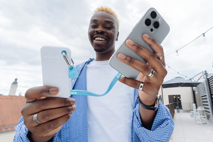 SSD Externí Verbatim Pocket SSD letní edice, 32320, 1000GB, bílý, obsahuje 2x gumový kryt (bílý a světle modrý), USB C