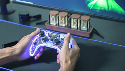Gamepad Marvo GHOST 40, bezdrátový, 17tl., všesměrový, průhledný