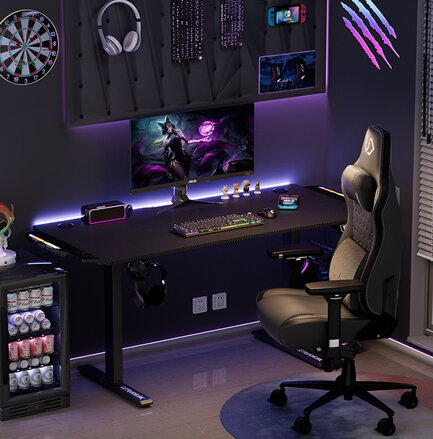 ULTRADESK Herní stůl LEVEL V2, 140x68cm, 72-117cm, elektricky nastavitelná výška, bez podložky