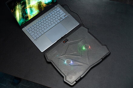 Stojan pod notebook, CP2020, podsvícený, s větrákem, černý, Meetion