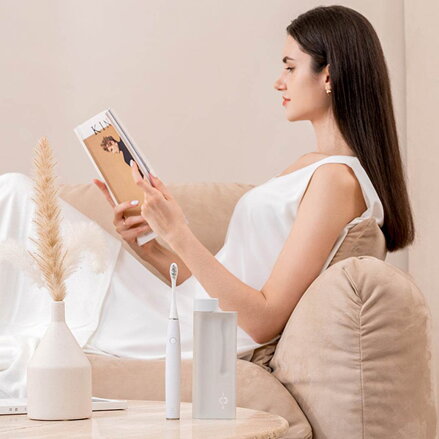 Oclean Air2T Set pouzdro a sonický kartáček White, bílý